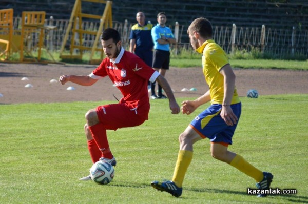 Футбол: Розова долина - Марица 