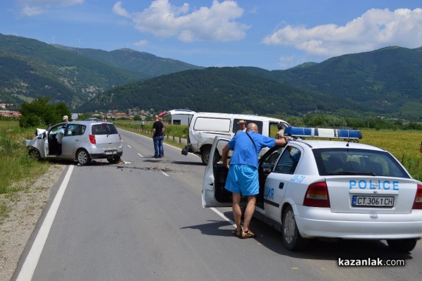 Катастрофа затвори пътя Казанлък – Енина