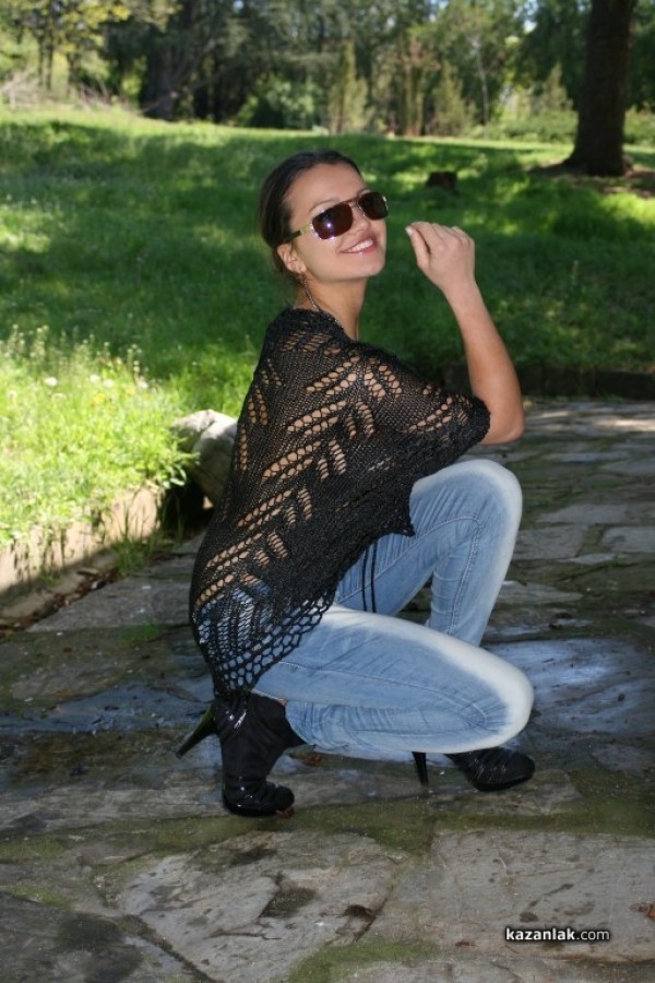 Леля и царица - висшата френска мода с казанлъшки корен