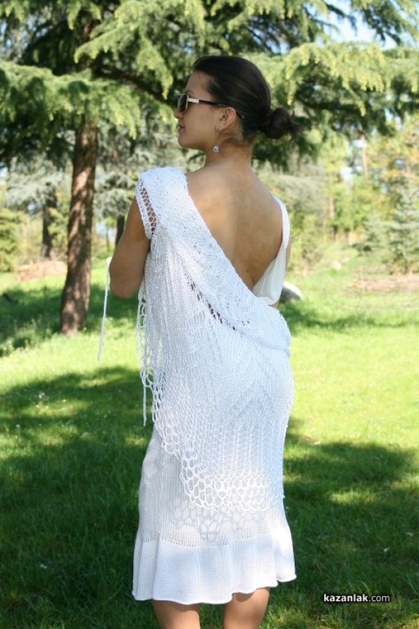 Леля и царица - висшата френска мода с казанлъшки корен