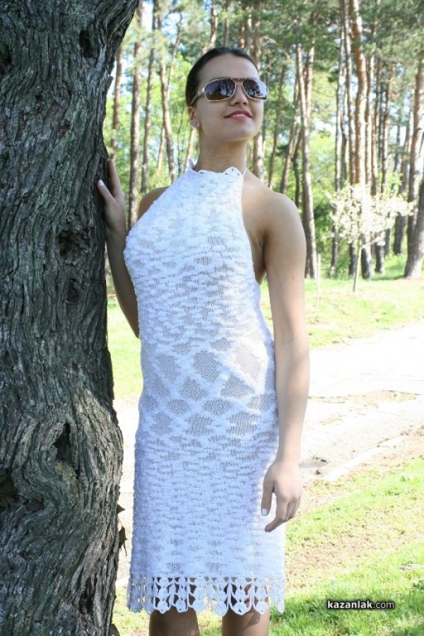 Леля и царица - висшата френска мода с казанлъшки корен