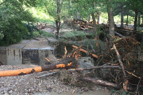 Дъждовете отнесоха моста за село Димовци