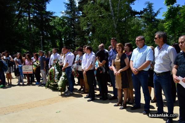 За първи път почетохме Деня на Ботев пред паметника на революционера в Розариума /видео/