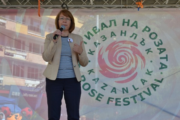 Омбудсманът и Кметът поздравиха казанлъшките деца за 1 юни