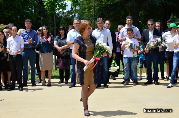 За първи път почетохме Деня на Ботев пред паметника на революционера в Розариума /видео/