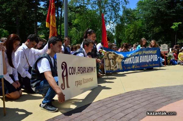 За първи път почетохме Деня на Ботев пред паметника на революционера в Розариума /видео/