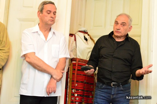 Внукът на Иван Милев се срещна с казанлъчани в Стоян Стайновата къща