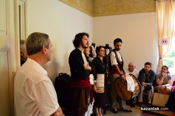 Внукът на Иван Милев се срещна с казанлъчани в Стоян Стайновата къща