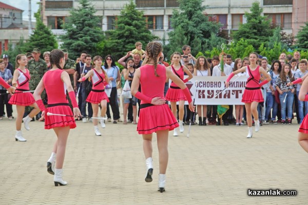 На Празника на Казанлък награди за участвалите в борбата с водната стихия /видео/