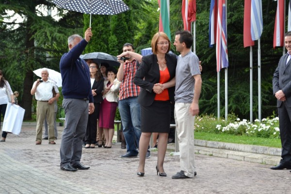 Казанлък аплодира своите герои, заслужили почетното звание на града