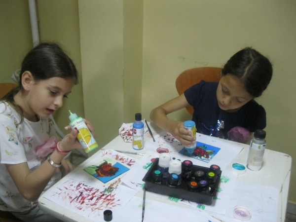 Над 200 туристи от цял свят участваха в уъркшопа „Направете роза“