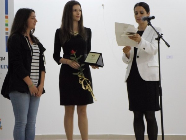 Кметът уважи наградите на „Бъдеще за деца“