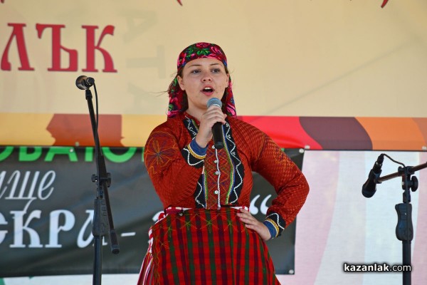 На площад „Севтополис“ започна Националният фолклорен конкурс „Димитър Гайдаров“