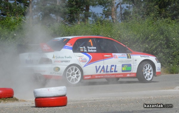 Костадин Щерев и половинката му Ани Папазова победиха в „Рали – спринт Казанлък“ /видео/