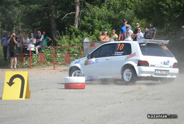 Костадин Щерев и половинката му Ани Папазова победиха в „Рали – спринт Казанлък“ /видео/