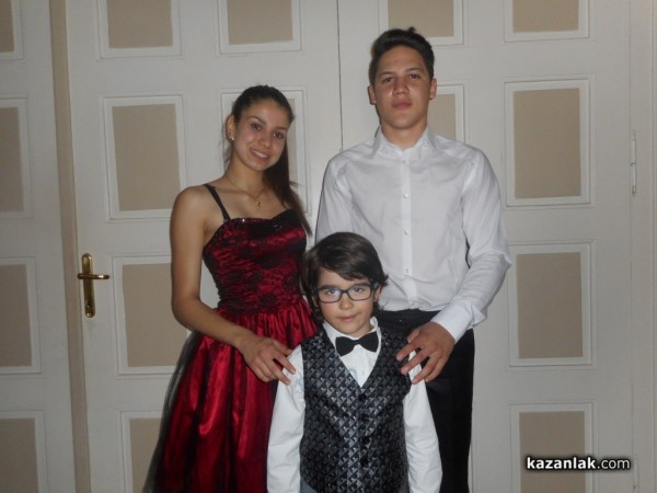 30 награди от 3 конкурса за пианистите на Елена Юлиянова