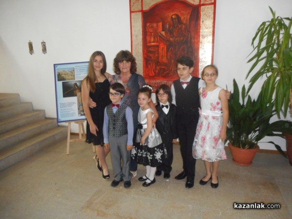 30 награди от 3 конкурса за пианистите на Елена Юлиянова