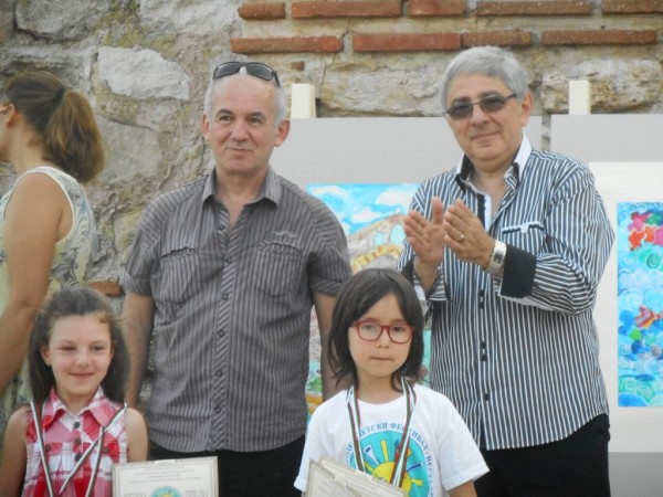 30 награди от 3 конкурса за пианистите на Елена Юлиянова