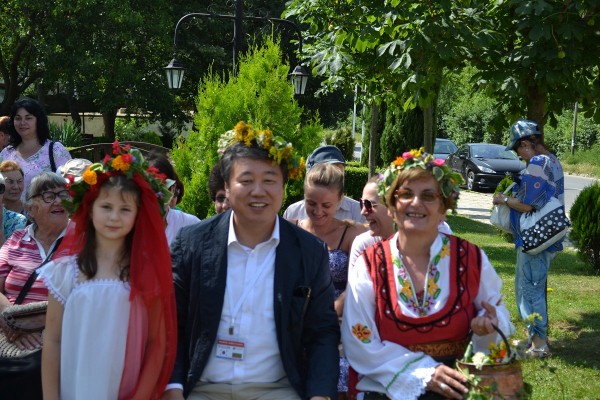 Аромат на билки в Етнографския комплекс на Еньовден