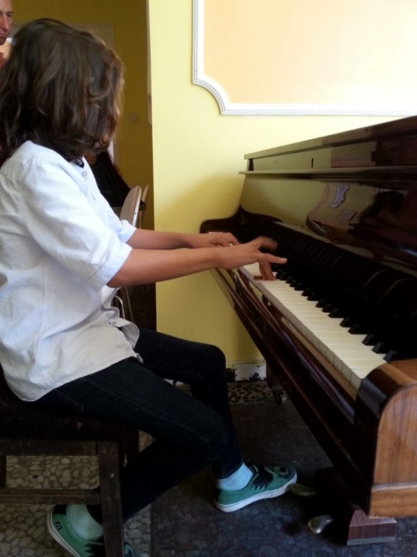 Млади казанлъшки таланти се завърнаха с награди от конкурс в Италия