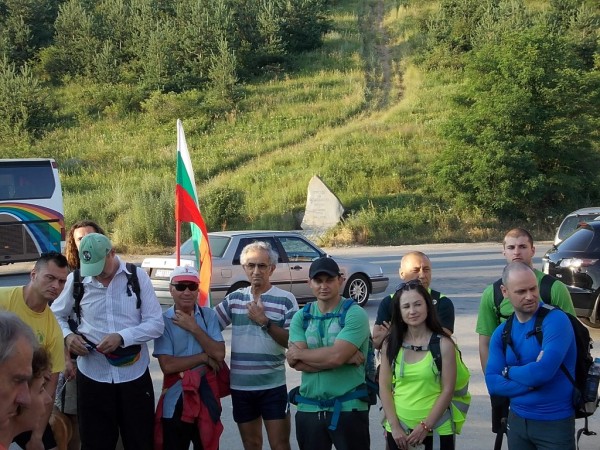 Ради Милев отново победител в нощен поход в Стара планина