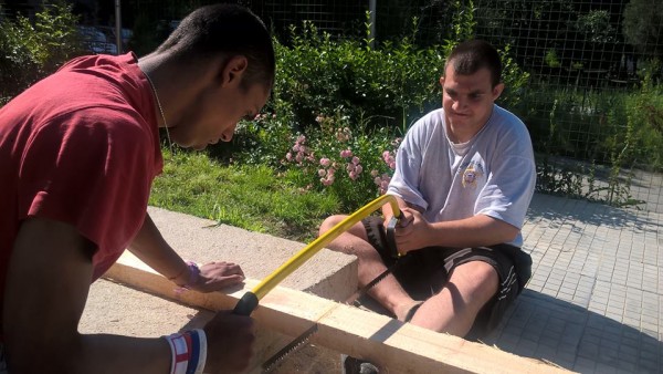 Младежите от защитено жилище в Казанлък се срещат с нов, необятен свят