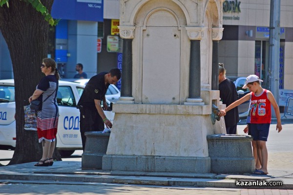 Жега: Температурата в Казанлък достигна 34 градуса