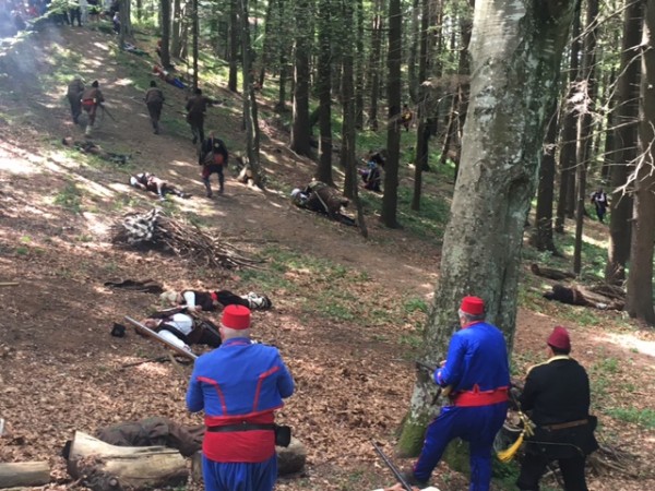 Стотици родолюбци се събраха под връх Бузлуджа, за да почетат паметта на Хаджи Димитър