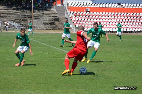 „Розова долина“ разгроми юношите на „Берое“ в контрола
