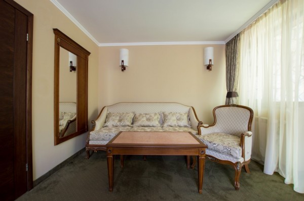 Планинският хотел ЕДЕЛВАЙС отвори врати в подножието на Бузлуджа