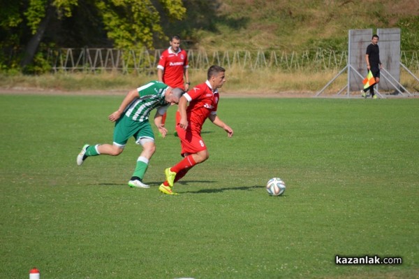 „Розова долина“ загря за старта на първенството с 8 гола срещу „Трявна“
