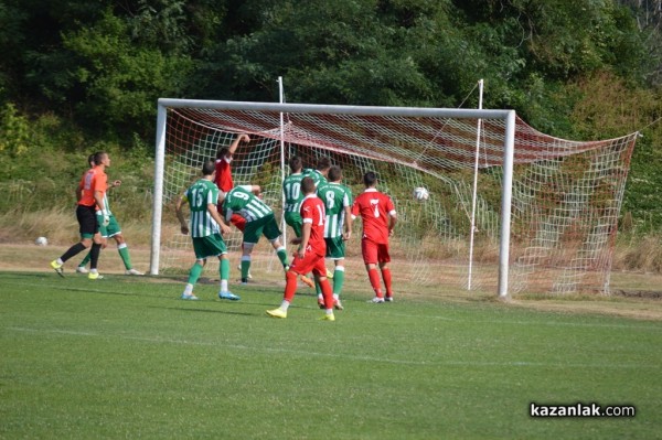 „Розова долина“ загря за старта на първенството с 8 гола срещу „Трявна“