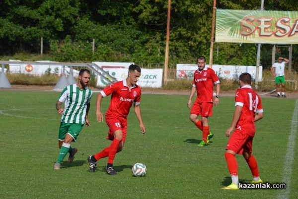 „Розова долина“ загря за старта на първенството с 8 гола срещу „Трявна“