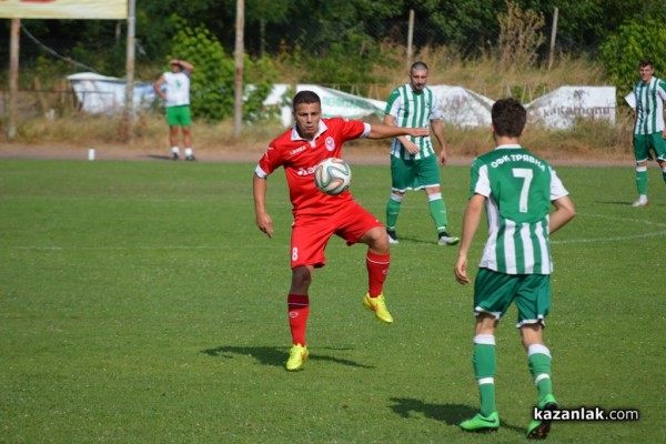 „Розова долина“ загря за старта на първенството с 8 гола срещу „Трявна“