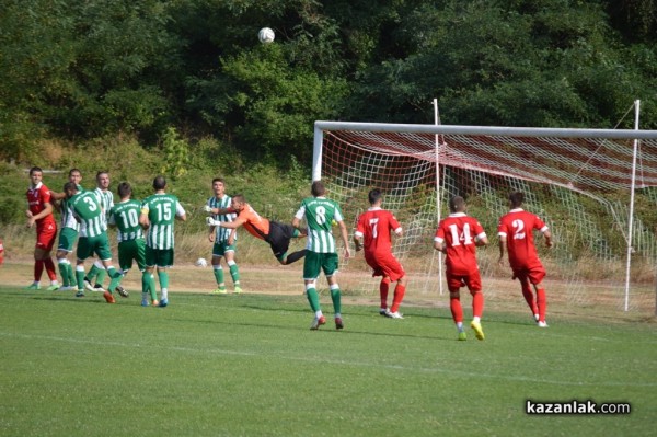 „Розова долина“ загря за старта на първенството с 8 гола срещу „Трявна“