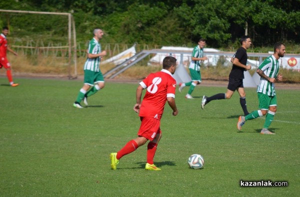 „Розова долина“ загря за старта на първенството с 8 гола срещу „Трявна“