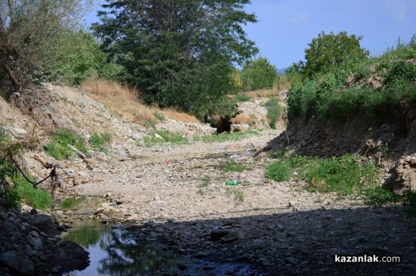 Старата река пресъхна /видео/
