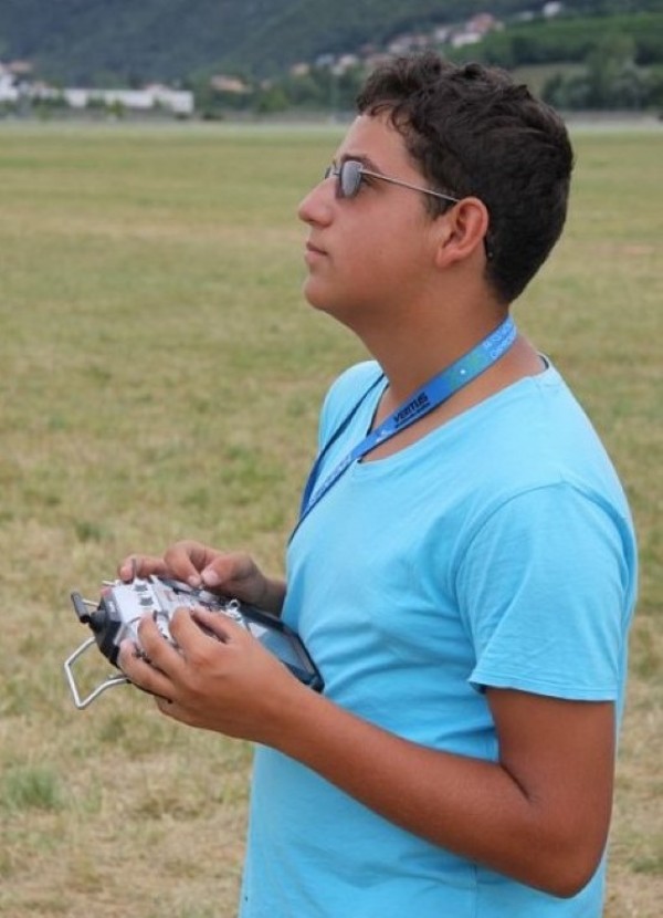  Младен Тотев спечели сребро от Световната купа за радиоуправляеми самолети