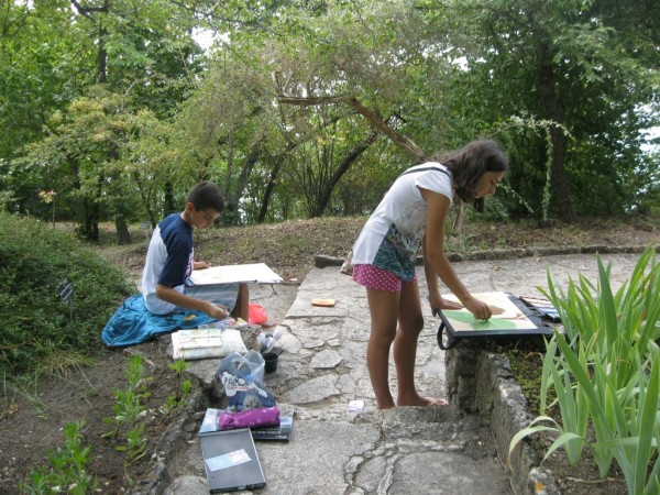 Малките художници от „Арт линия“ се завърнаха от Албена