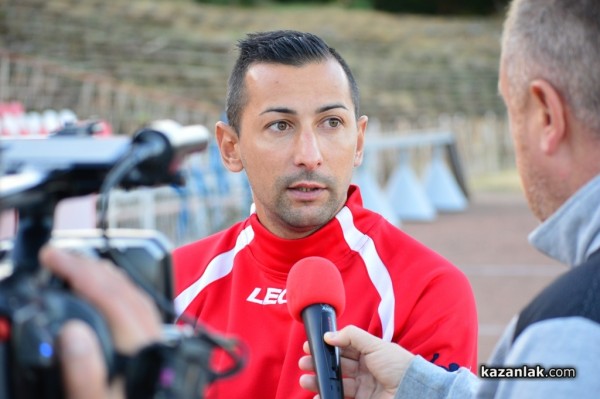 Купа и победа за „Розова долина“ на старта на Трета футболна лига