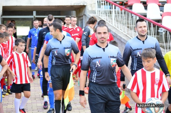 Купа и победа за „Розова долина“ на старта на Трета футболна лига