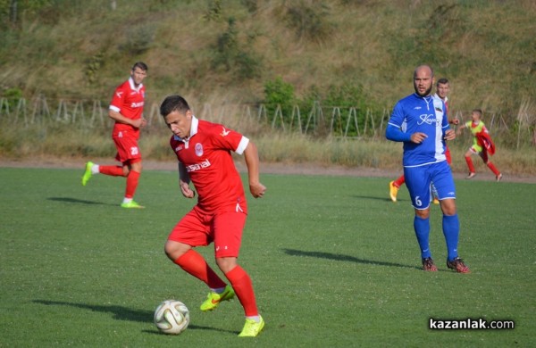 Купа и победа за „Розова долина“ на старта на Трета футболна лига