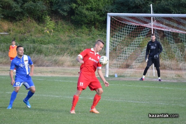 Купа и победа за „Розова долина“ на старта на Трета футболна лига