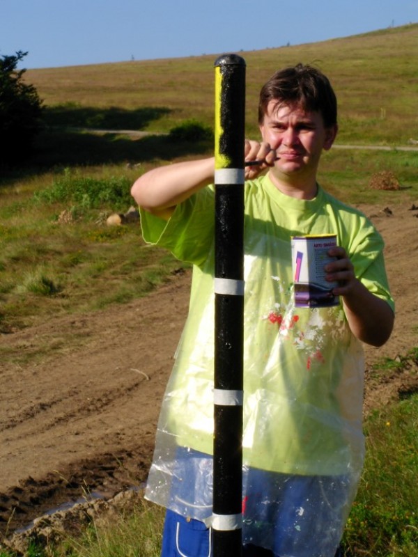 Планинари подновиха маркировката на Шипченската пътека
