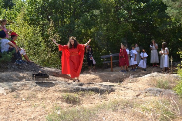 Кметът на Общината се включи в екопохода до Мегалита на село Бузовград