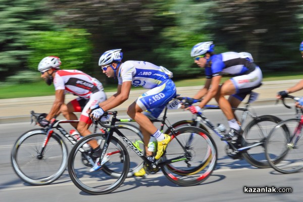 Александър Алексиев спечели спринта в Казанлък /видео и снимки/
