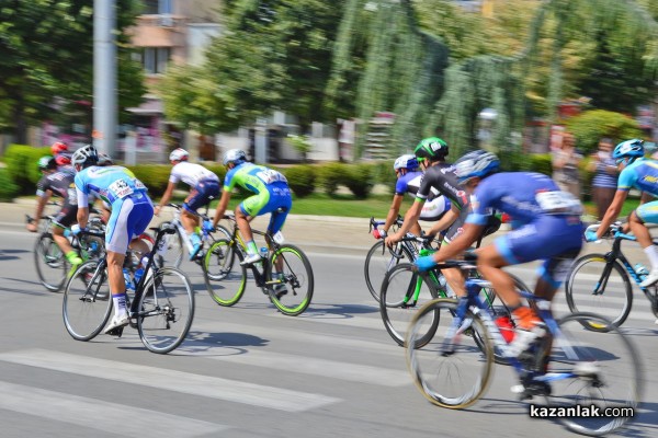 Александър Алексиев спечели спринта в Казанлък /видео и снимки/