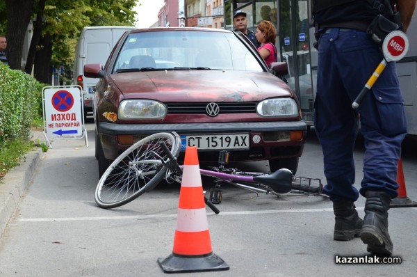 Велосипедист пострада при пътен инцидент /видео/