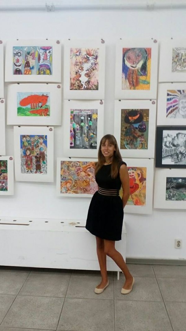  Деница Господинова от школа „Живопис“ с отличие от конкурса „Малък Зограф“