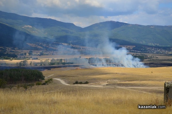 Пак запалиха пожар над военния полигон /видео и снимки/